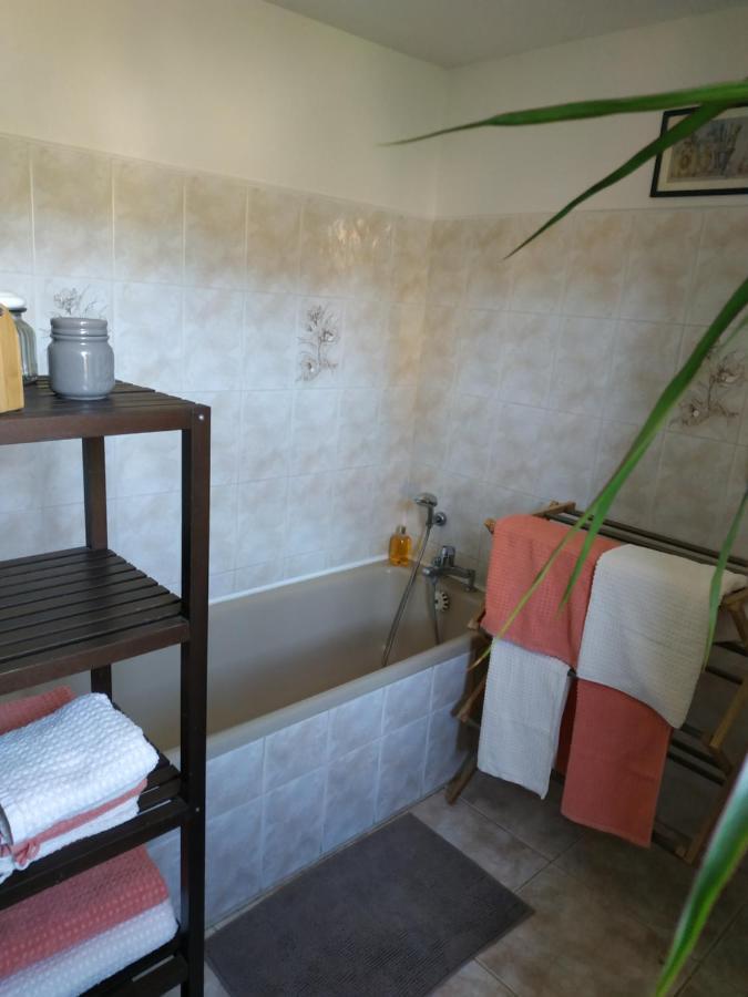 Chez Sylvie, Chambre Calme Saint-Leon-sur-Vezere Exterior foto